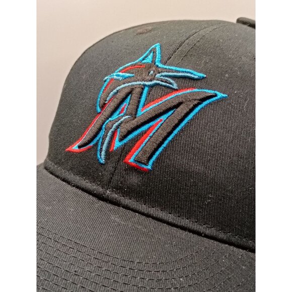 Miami Marlins MLB Black Adjustable Baseball Cap Hat Embroidered Logo - Picture 2 of 9